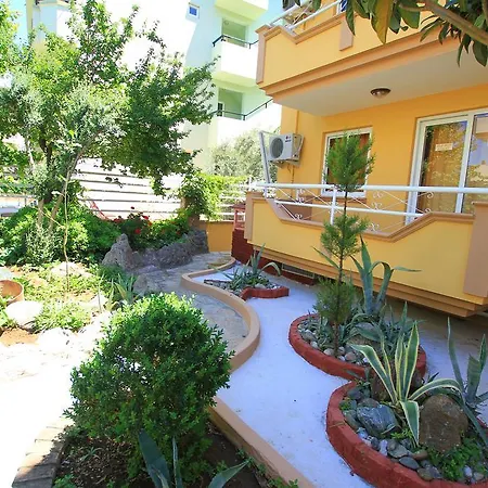 Murat Selcuk Apart Hotel アパートホテル