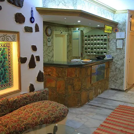 Murat Selcuk Apart Hotel アパートホテル 3*