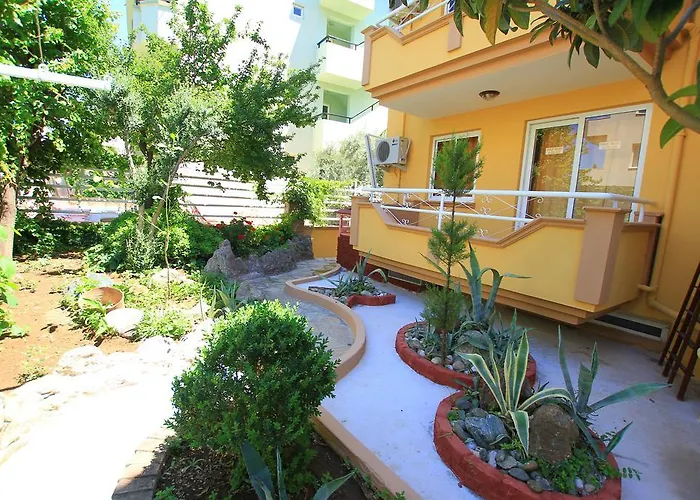 Murat Selcuk Apart Hotel מלון דירות