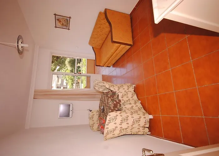 מלון דירות Murat Selcuk Apart Hotel 3*