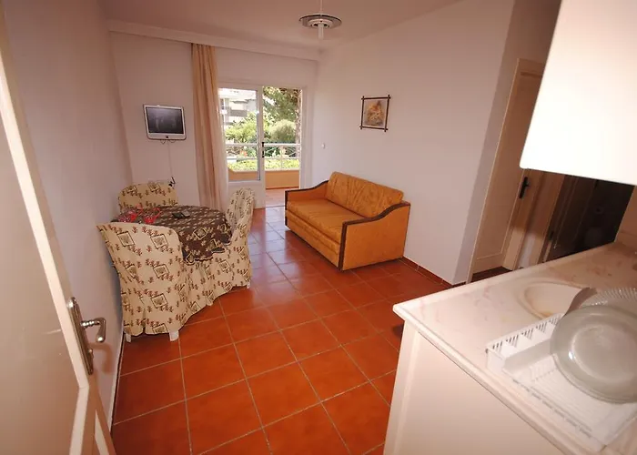 Murat Selcuk Apart Hotel 3*