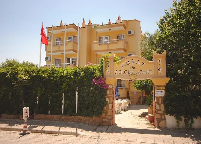 Murat Selcuk Apart Hotel 3* מרמריס
