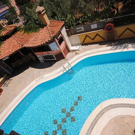 Murat Selcuk Apart Hotel 公寓式酒店 马尔马里斯