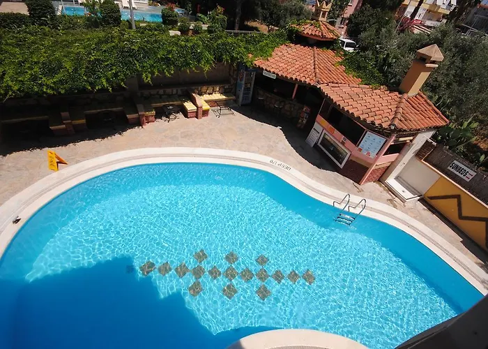 Murat Selcuk Apart Hotel 3*